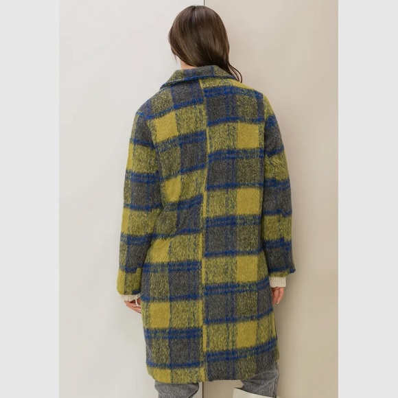 13 Classic Fuzzy Mohair-Like Plaid Coat - Picture 4 of 5
